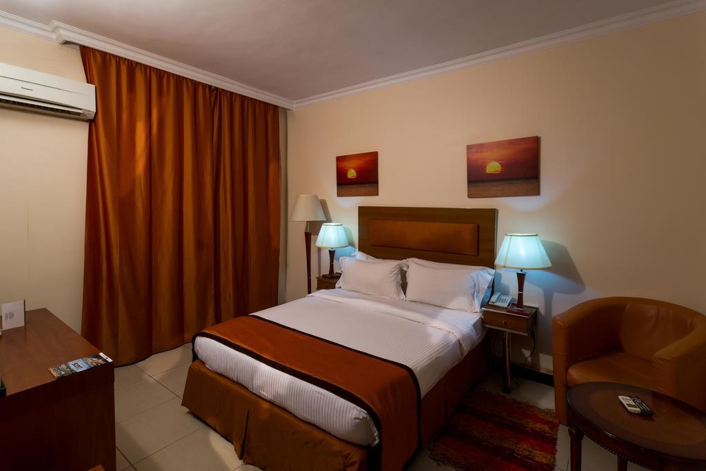 Morning Side Suites Aliayabiagba Kültér fotó